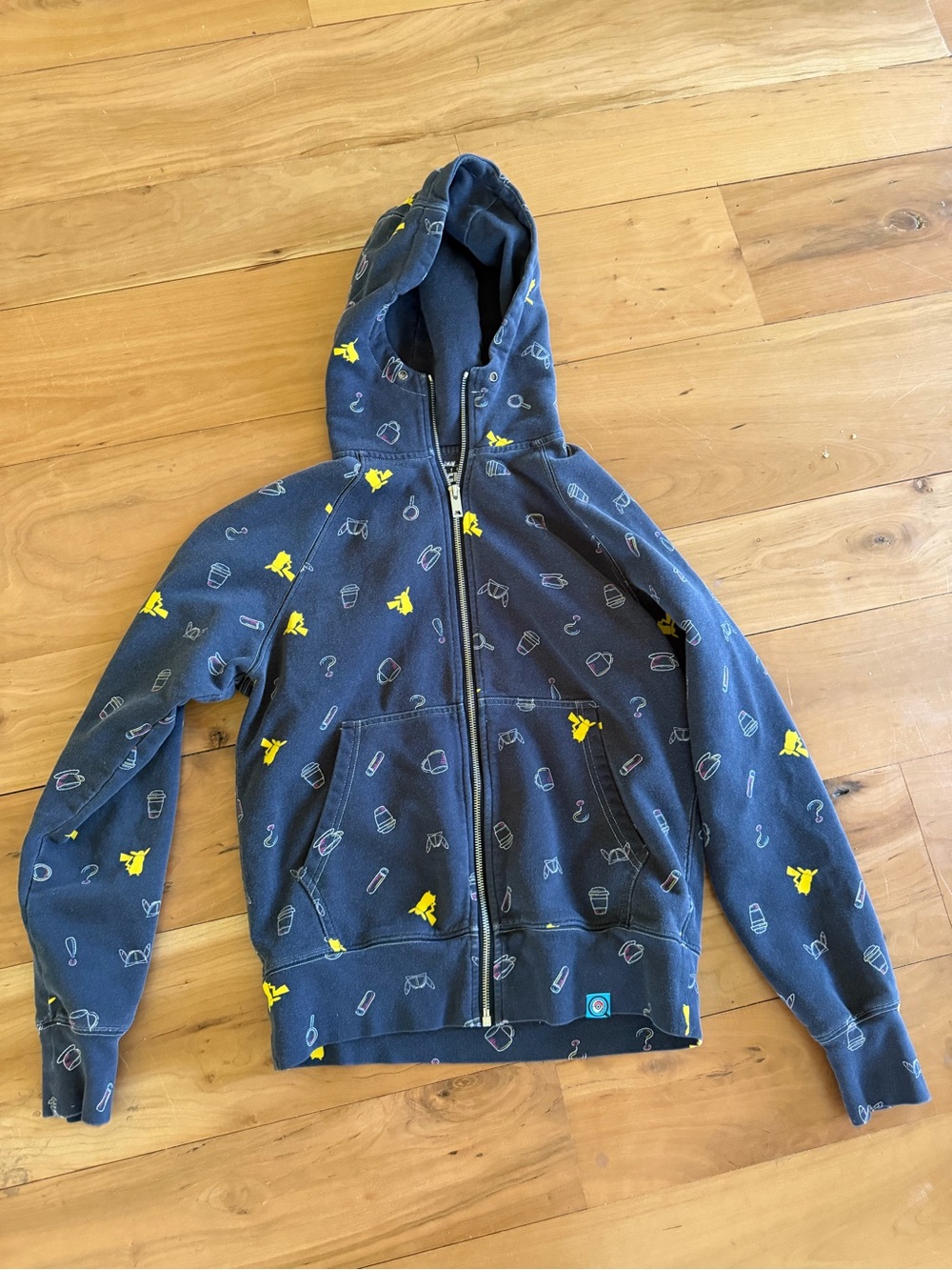 POKÉMON Detective Pikachu Allover-Print French Terry Hoodie adult small black